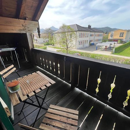 Gemuetliche Dachgeschosswohnung Mit Balkon آينرنغ المظهر الخارجي الصورة