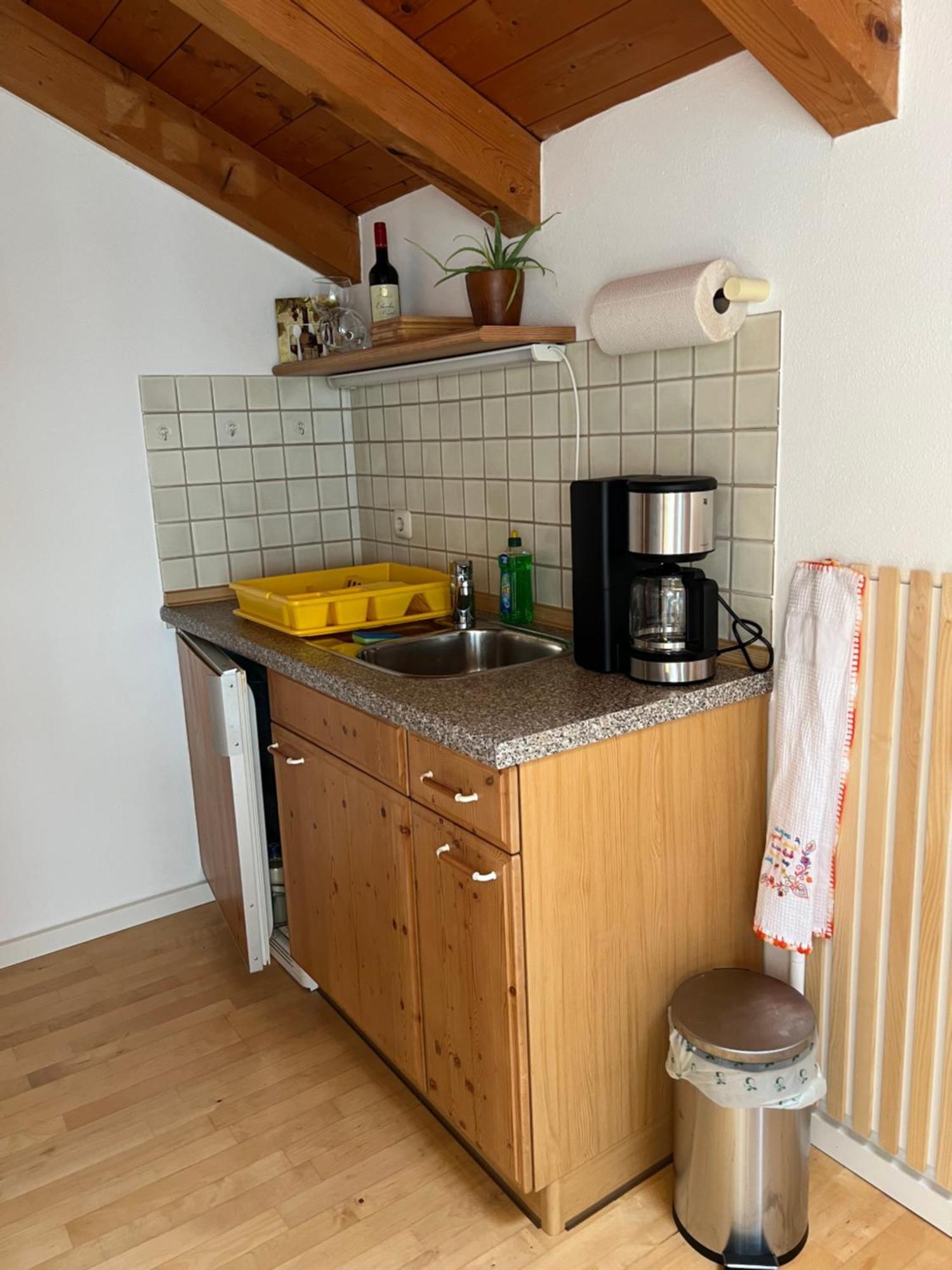 Gemuetliche Dachgeschosswohnung Mit Balkon آينرنغ المظهر الخارجي الصورة